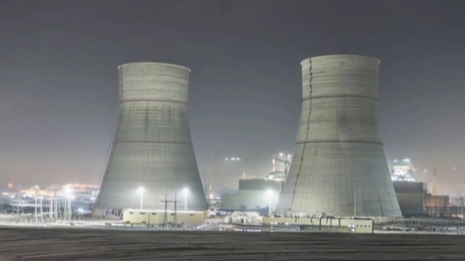 Read more about the article How AI’s Energy Needs Are Pushing Amazon, Google, and Microsoft to Revive Nuclear Power