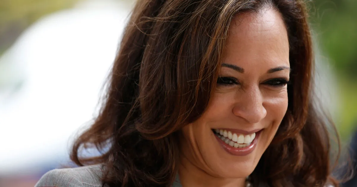 Kamala Harris Makes Met Gala Debut in Off-White: A Regal Look Celebrating Strength and Confidence