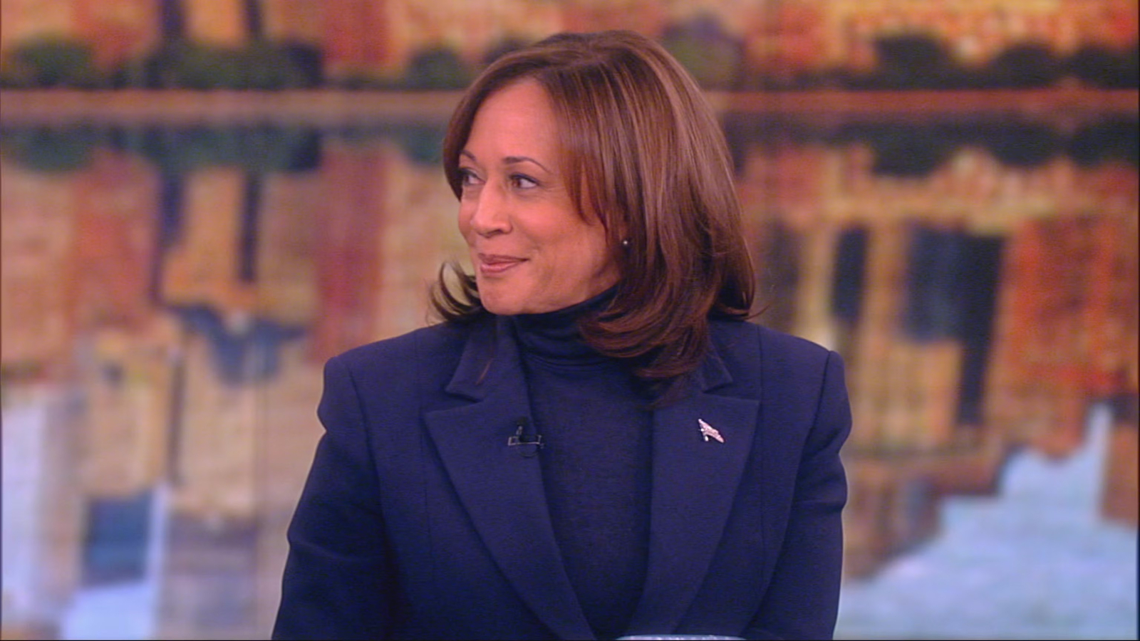 Kamala Harris Makes Met Gala Debut in Off-White: A Regal Look Celebrating Strength and Confidence