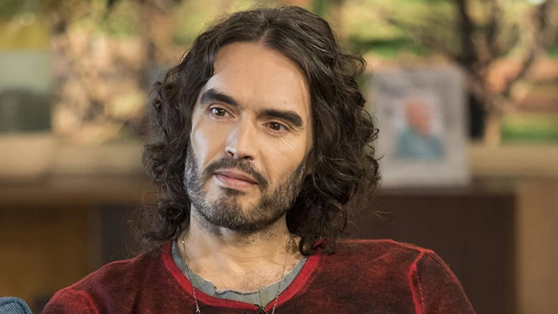 Russell Brand Granted Bail After Sexual Assault Charges: A New Chapter in the Comedian’s Legal Battle